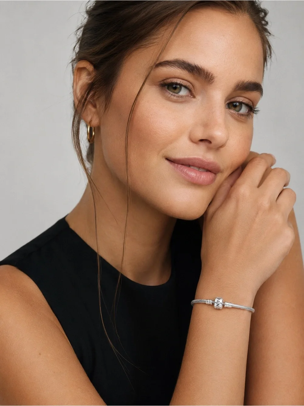 ✨ Pandora Moments Barrel Clasp Snake Chain Bracelet✨